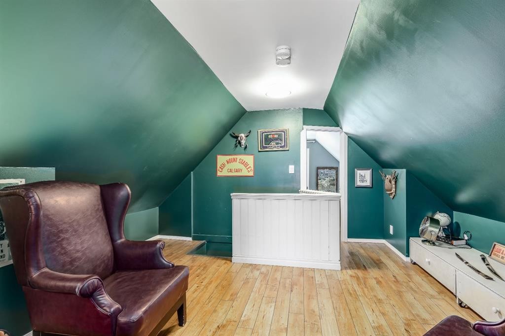 1517 12 Avenue Sw, Calgary, AB - Indoor