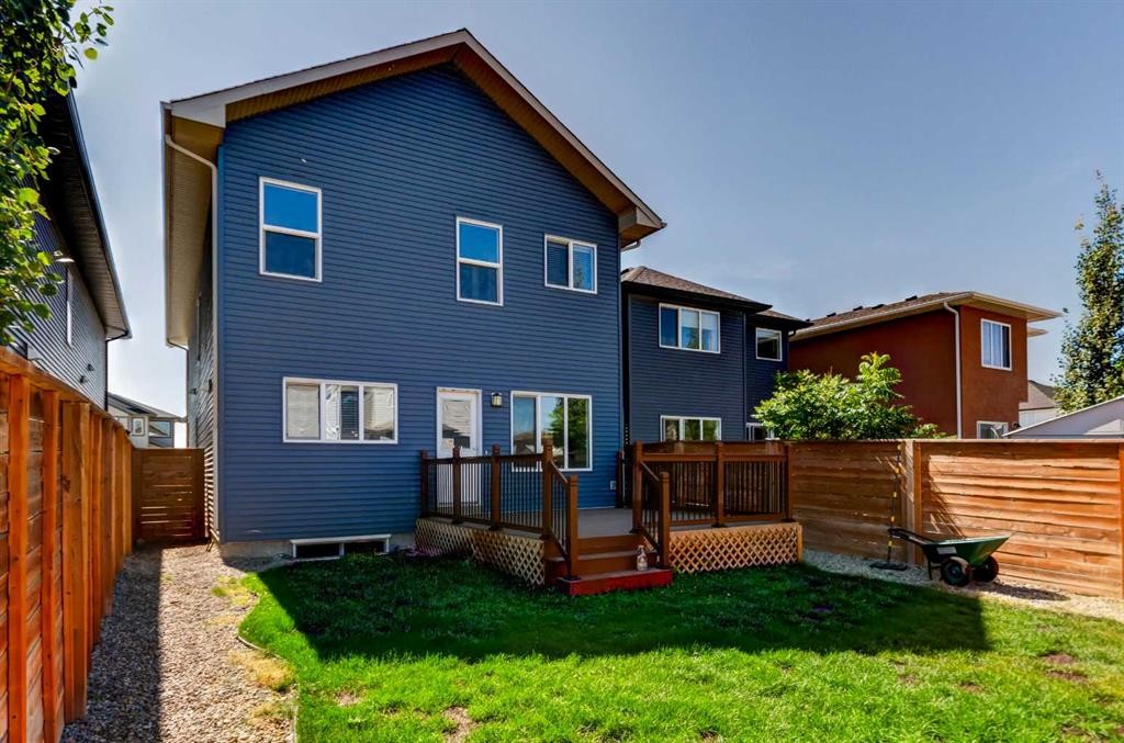 39 Walcrest View Se, Calgary, AB - Outdoor With Deck Patio Veranda With Exterior