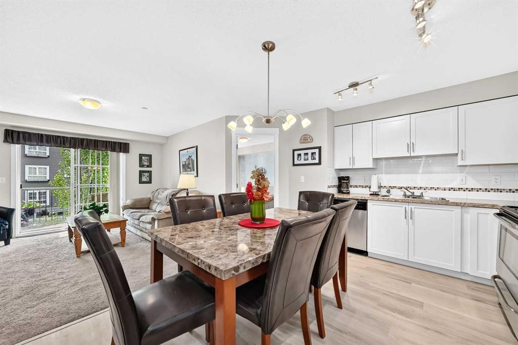 5210-279 Copperpond Common Se, Calgary, AB - Indoor