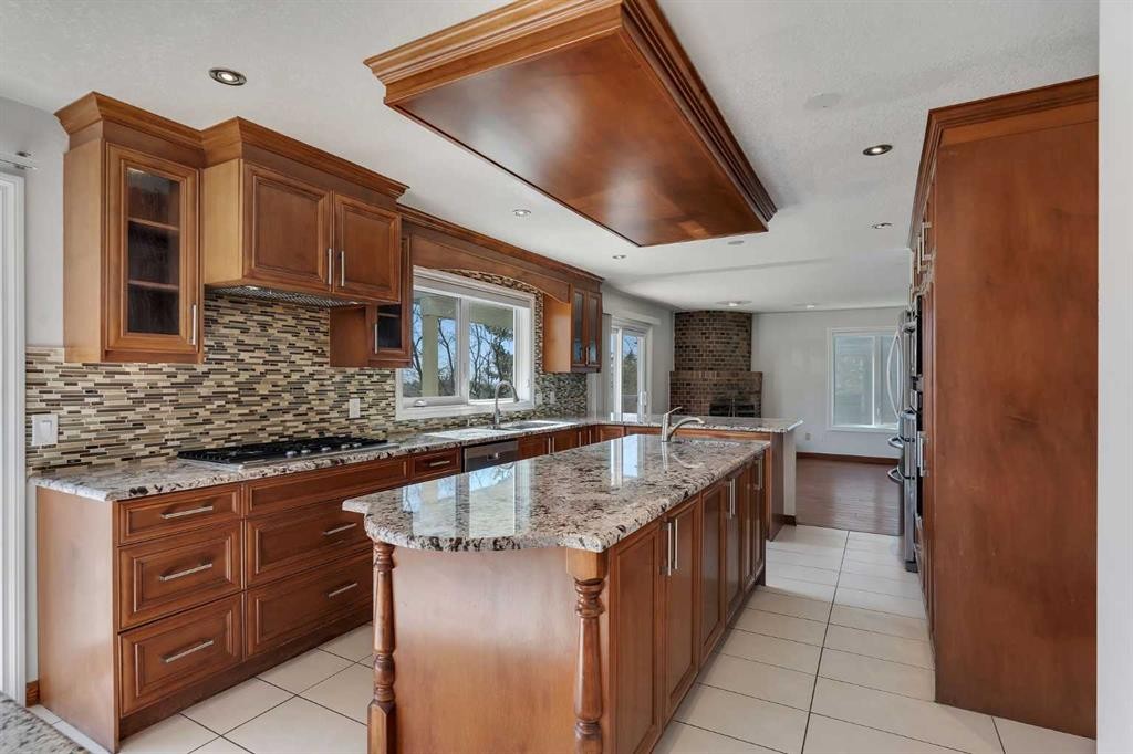 4 Edgehill Crescent Nw, Calgary, AB