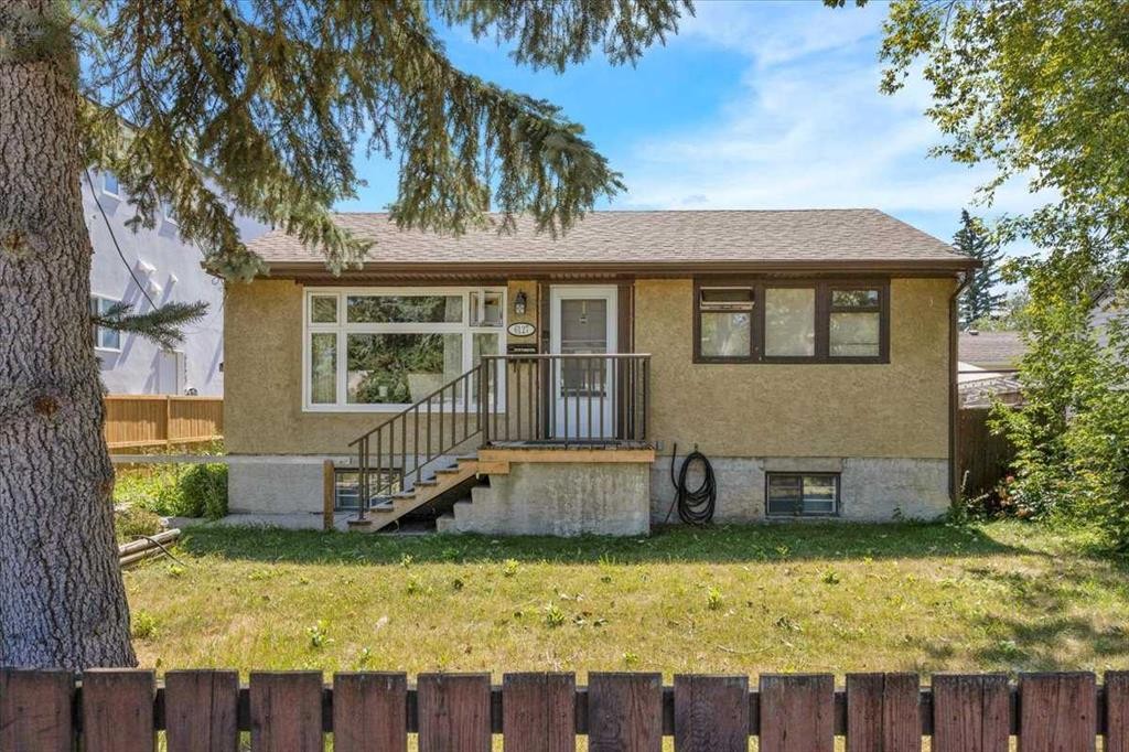 6127 33 Avenue Nw, Calgary, AB - Outdoor