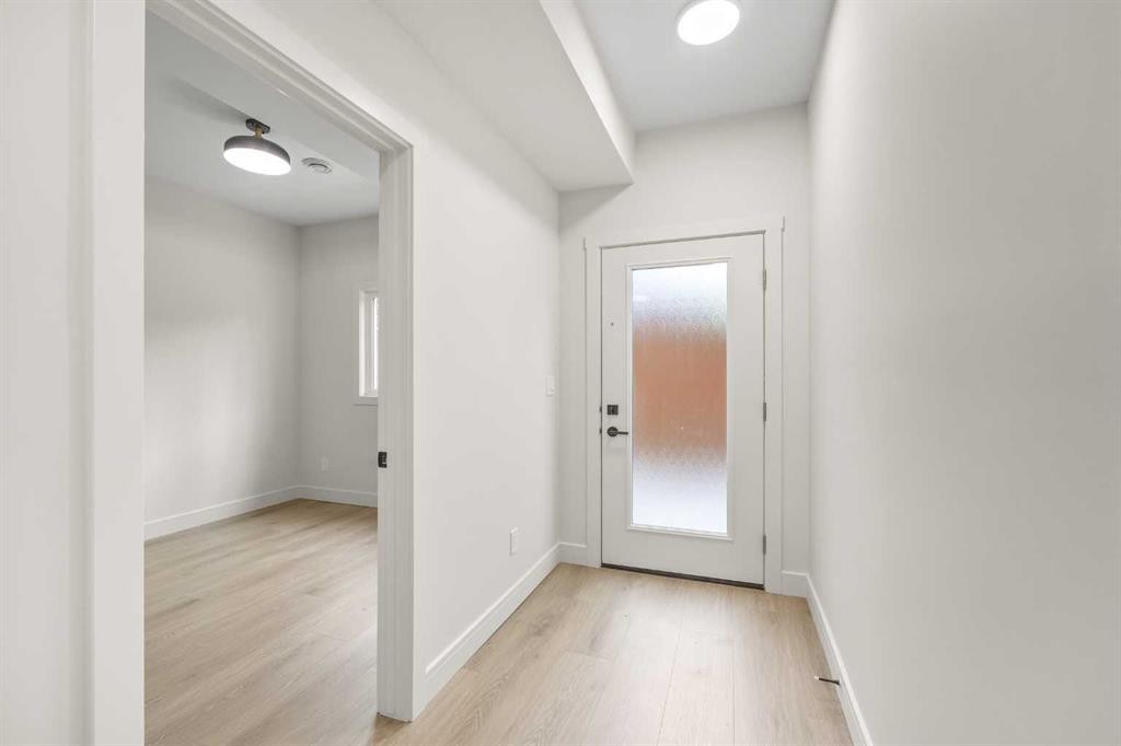301-67 Panatella Square Nw, Calgary, AB - Indoor Photo Showing Other Room