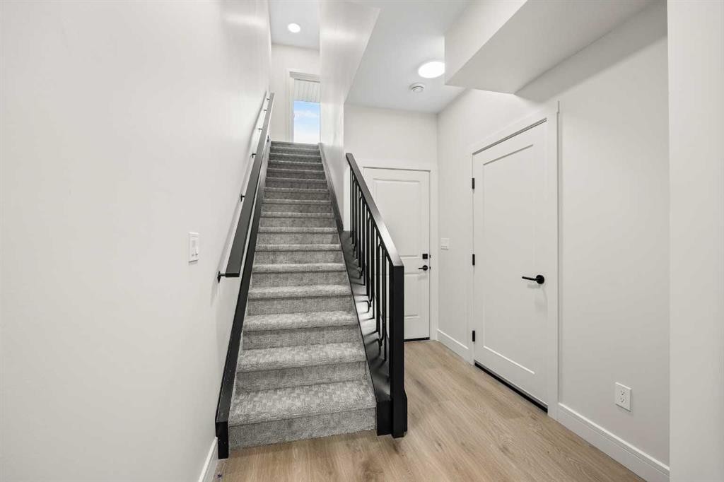 302-67 Panatella Square Nw, Calgary, AB - Indoor Photo Showing Other Room