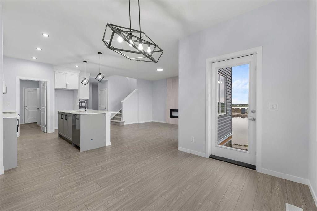 532 Clearwater Heath, Chestermere, AB - Indoor Photo Showing Kitchen