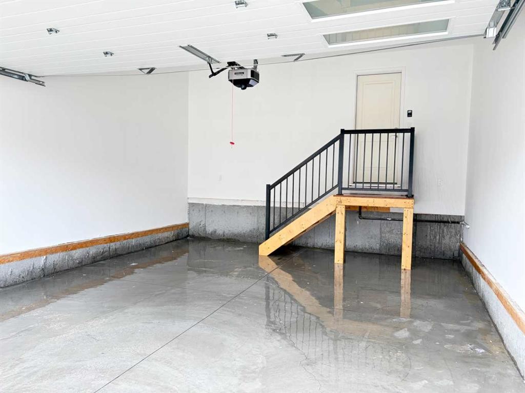 532 Clearwater Heath, Chestermere, AB - Indoor Photo Showing Garage