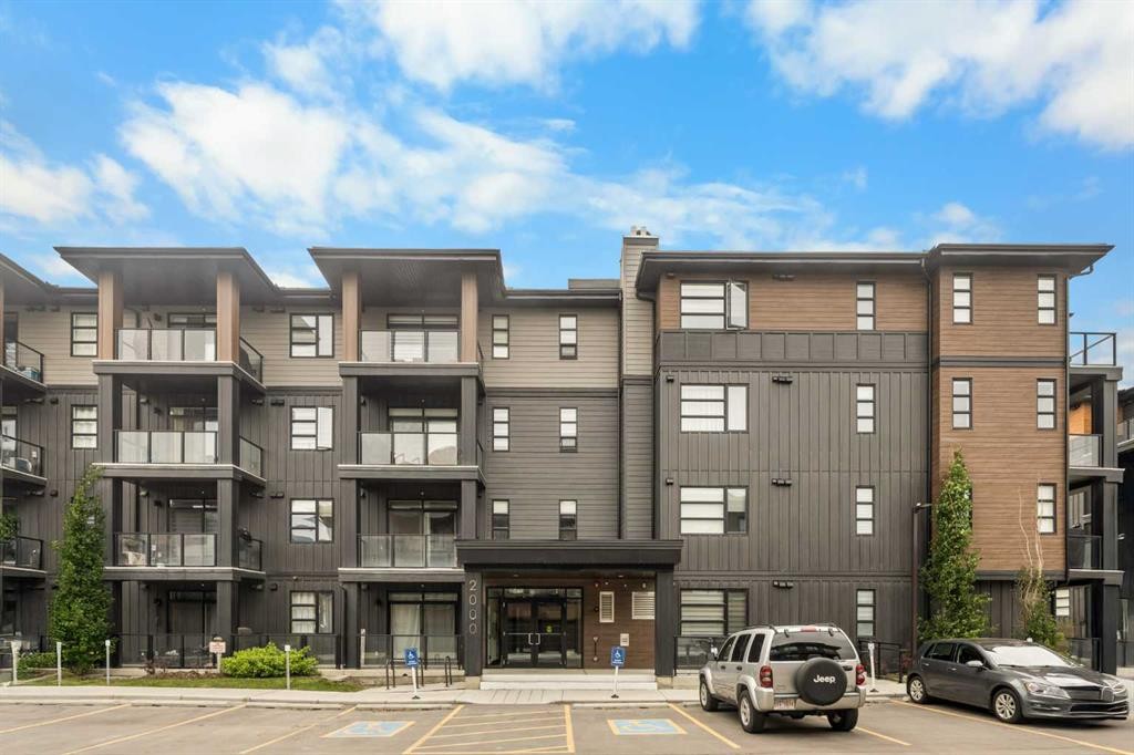 2104-55 Lucas Way Nw, Calgary, AB - Outdoor With Facade