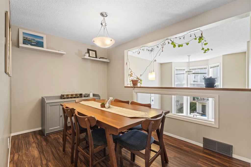 623 Hawkstone Manor Nw, Calgary, AB - Indoor Photo Showing Dining Room