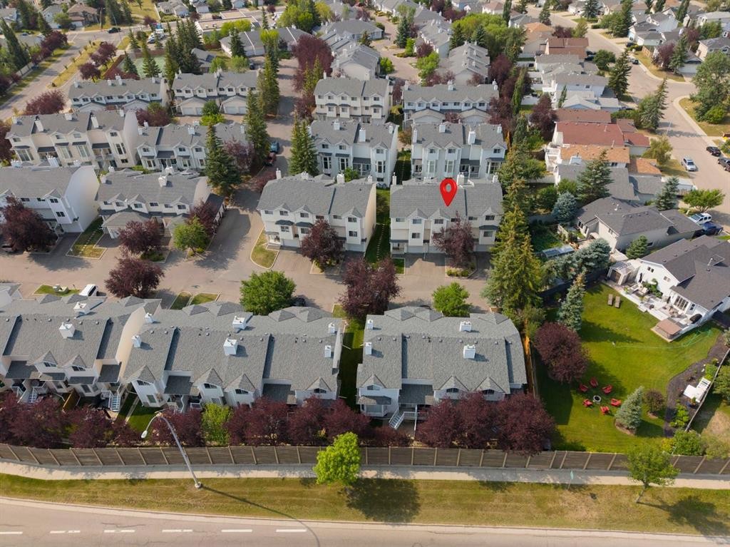 623 Hawkstone Manor Nw, Calgary, AB - Outdoor With View