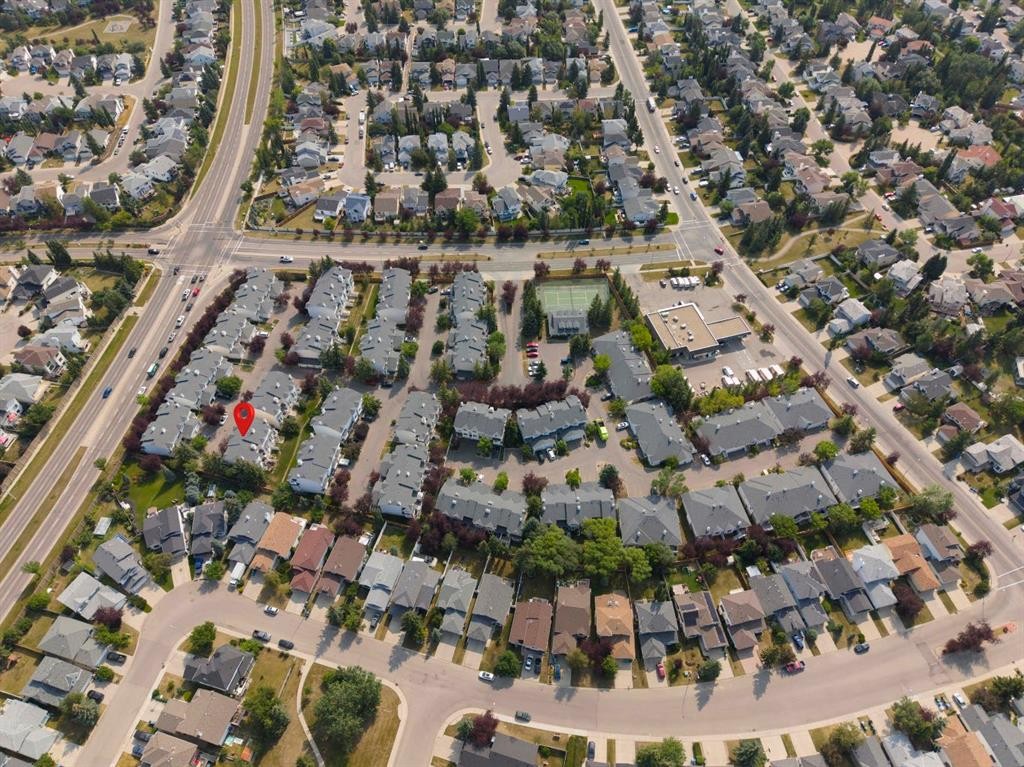 623 Hawkstone Manor Nw, Calgary, AB - With View