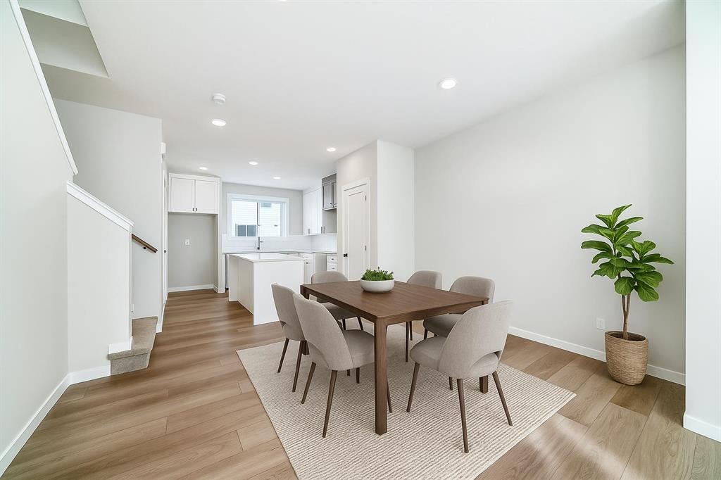 828 Sora Boulevard Se, Calgary, AB - Indoor Photo Showing Dining Room