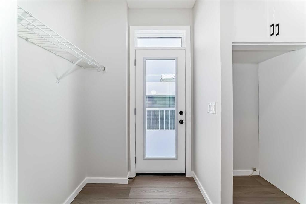 828 Sora Boulevard Se, Calgary, AB - Indoor