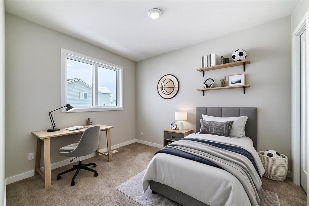 828 Sora Boulevard Se, Calgary, AB - Indoor Photo Showing Bedroom