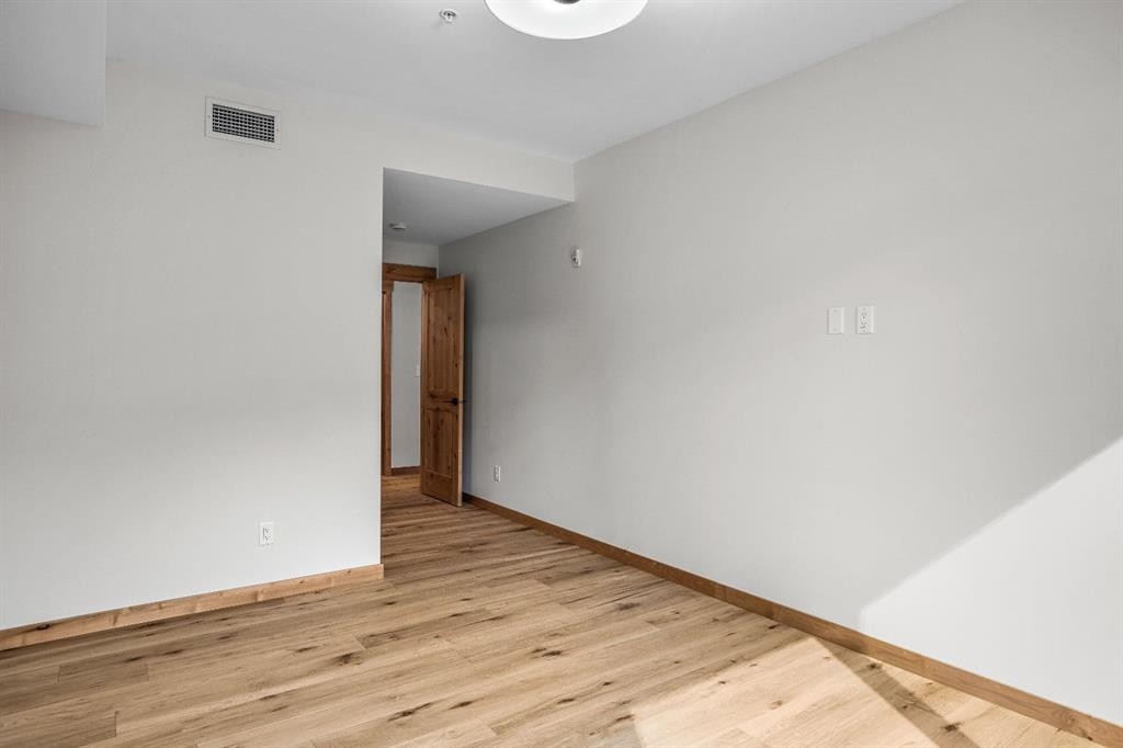 108-1606 Spring Creek Gate, Canmore, AB - Indoor Photo Showing Other Room