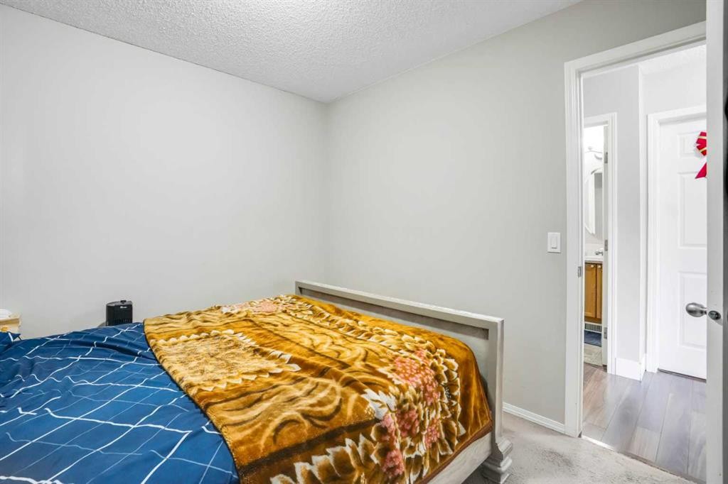 6216 Taralea Park Ne, Calgary, AB - Indoor Photo Showing Bedroom