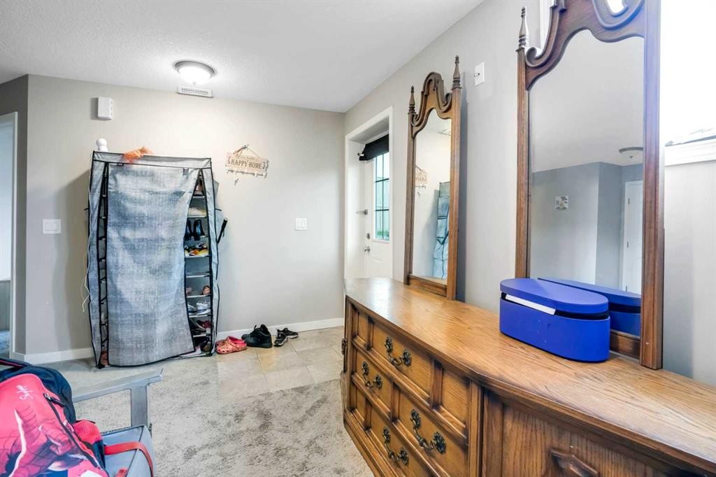 6216 Taralea Park Ne, Calgary, AB - Indoor Photo Showing Other Room