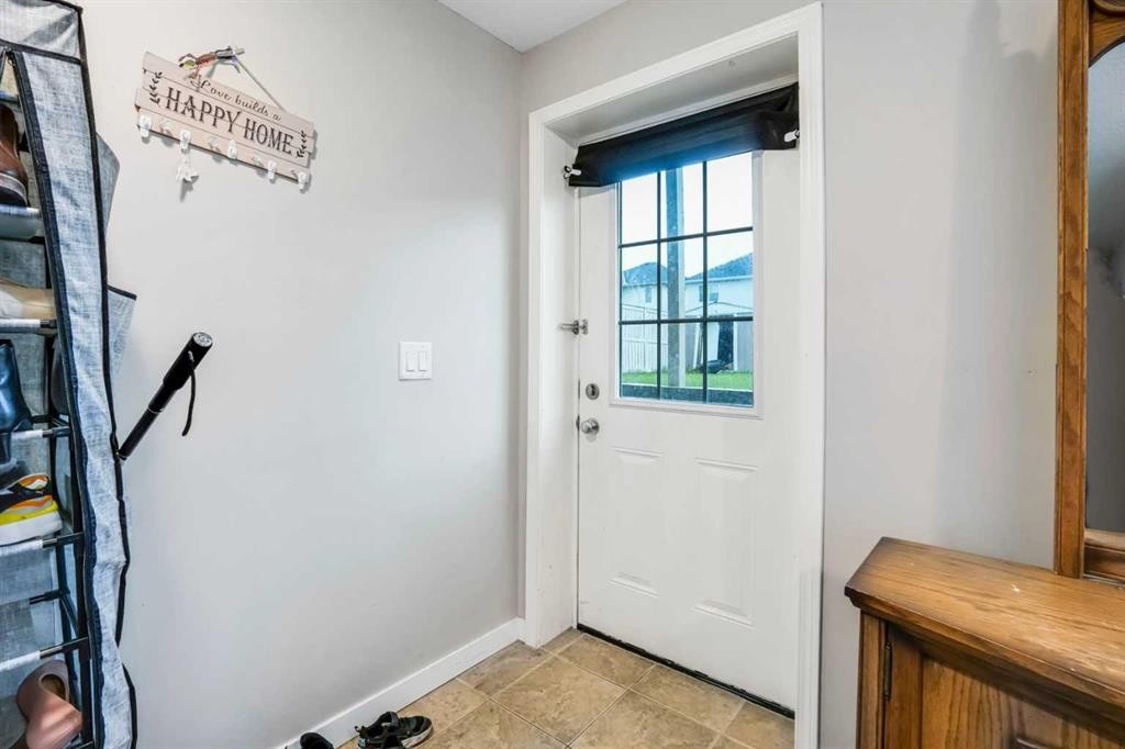 6216 Taralea Park Ne, Calgary, AB - Indoor Photo Showing Other Room