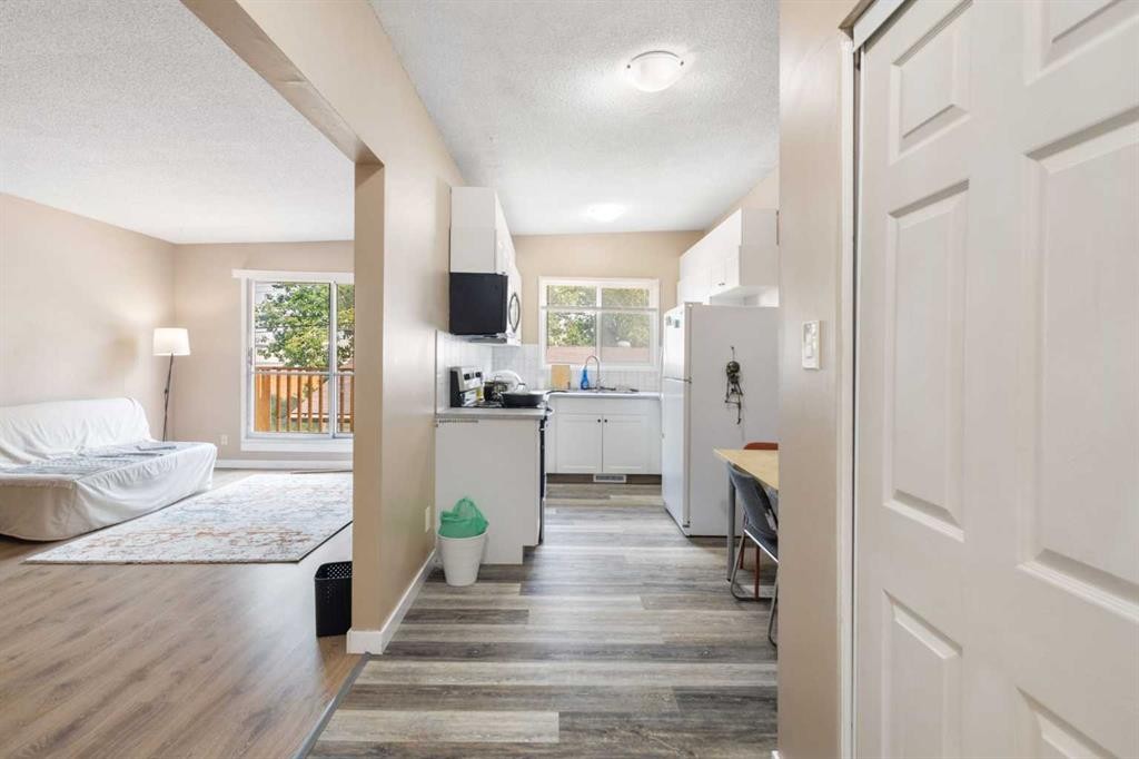 11268 6 Sw, Calgary, AB - Indoor