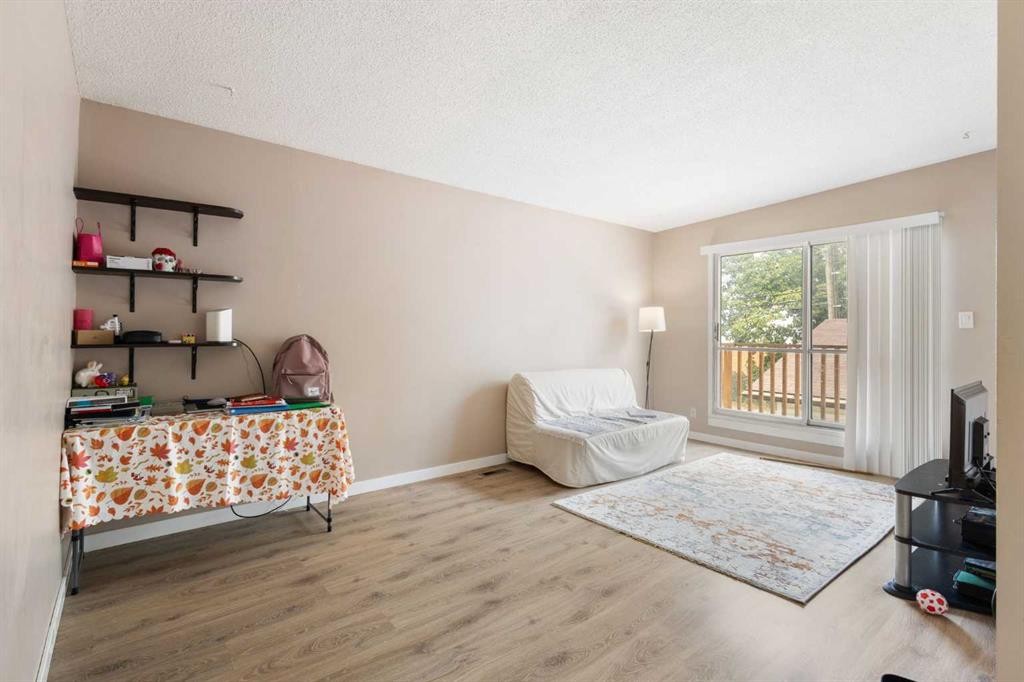 11268 6 Sw, Calgary, AB - Indoor