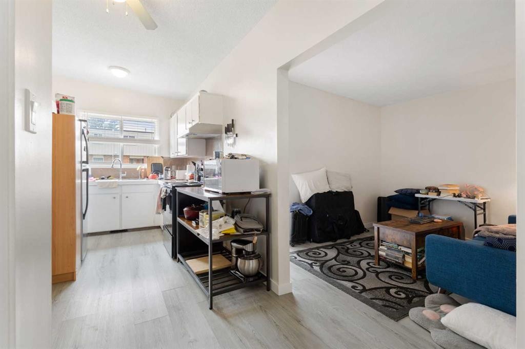 11268 6 Sw, Calgary, AB - Indoor
