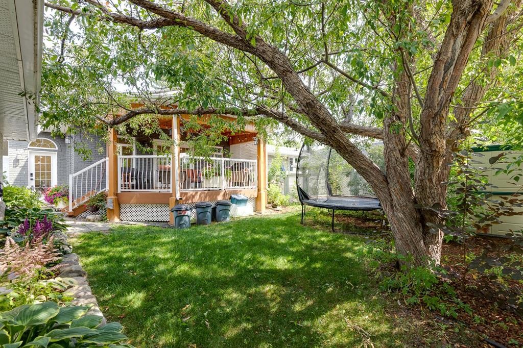 179 Capri Avenue Nw, Calgary, AB - Outdoor With Deck Patio Veranda