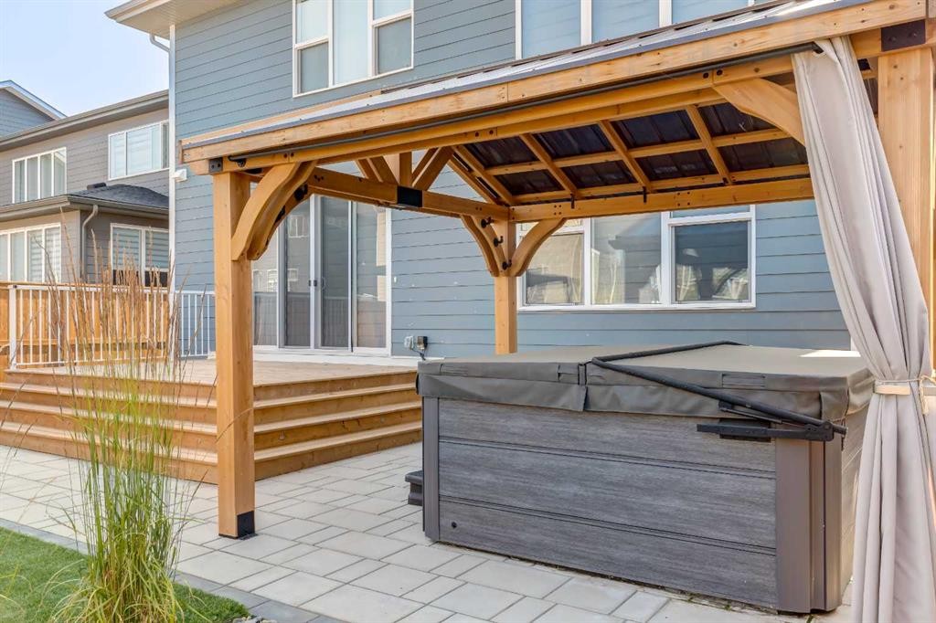 18 South Shore Bay, Chestermere, AB - Outdoor With Exterior