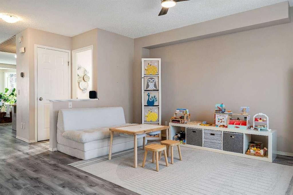 359 Mt Apex Green Se, Calgary, AB - Indoor