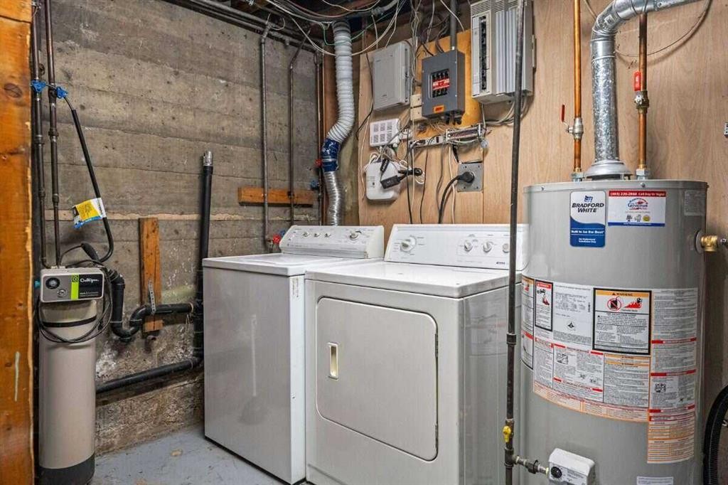 2307 Richmond Road Sw, Calgary, AB - Indoor Photo Showing Basement