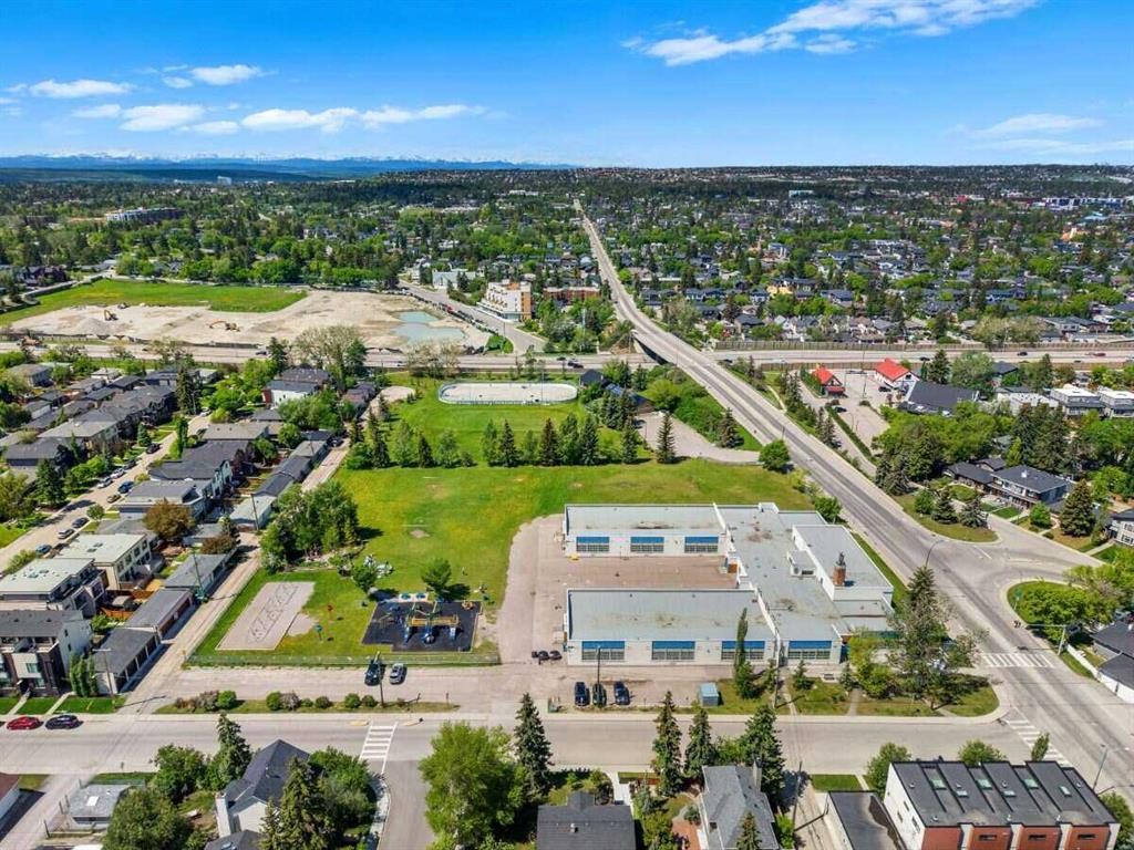 2307 Richmond Road Sw, Calgary, AB - Outdoor With View