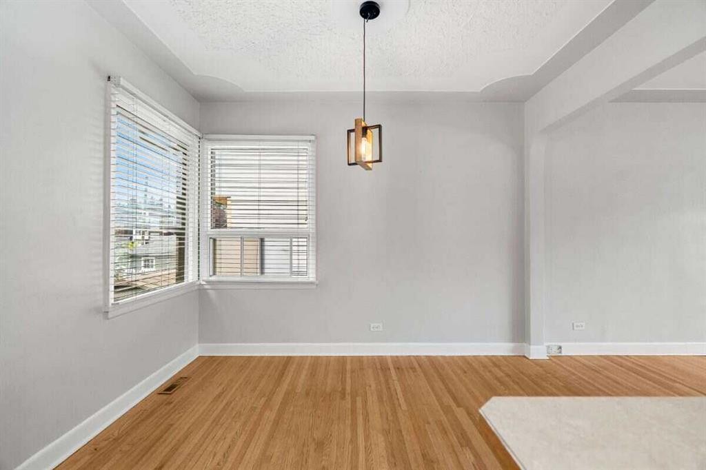 2307 Richmond Road Sw, Calgary, AB - Indoor Photo Showing Other Room