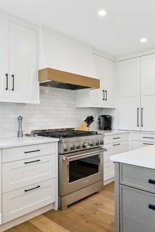 22 Patrick View Sw, Calgary, AB - Indoor Photo Showing Kitchen With Upgraded Kitchen