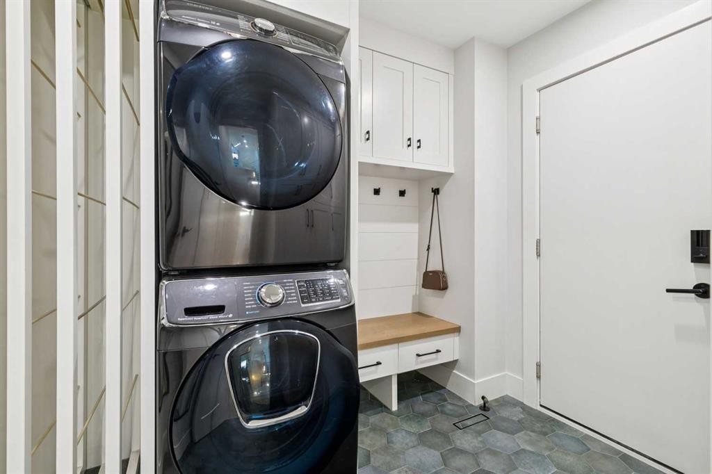 22 Patrick View Sw, Calgary, AB - Indoor Photo Showing Laundry Room