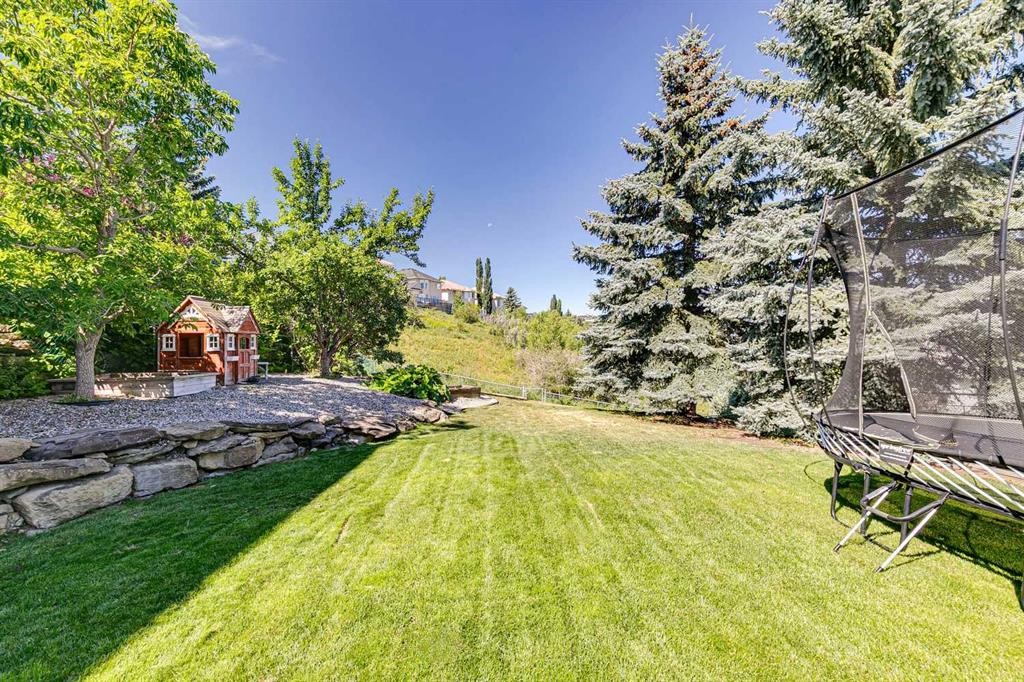 22 Patrick View Sw, Calgary, AB - Outdoor