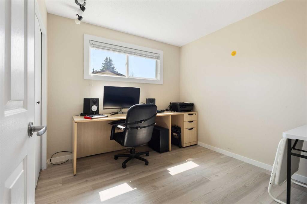 14904 1 Street Se, Calgary, AB - Indoor Photo Showing Office
