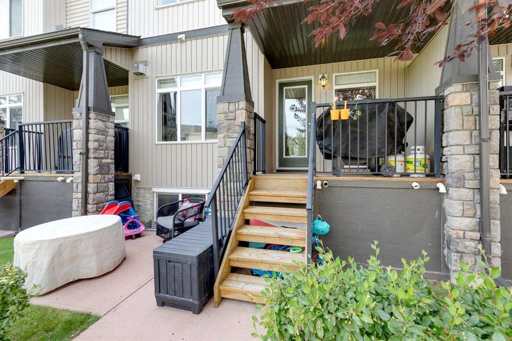 72 Copperpond Landing Se, Calgary, AB - Outdoor With Deck Patio Veranda With Exterior