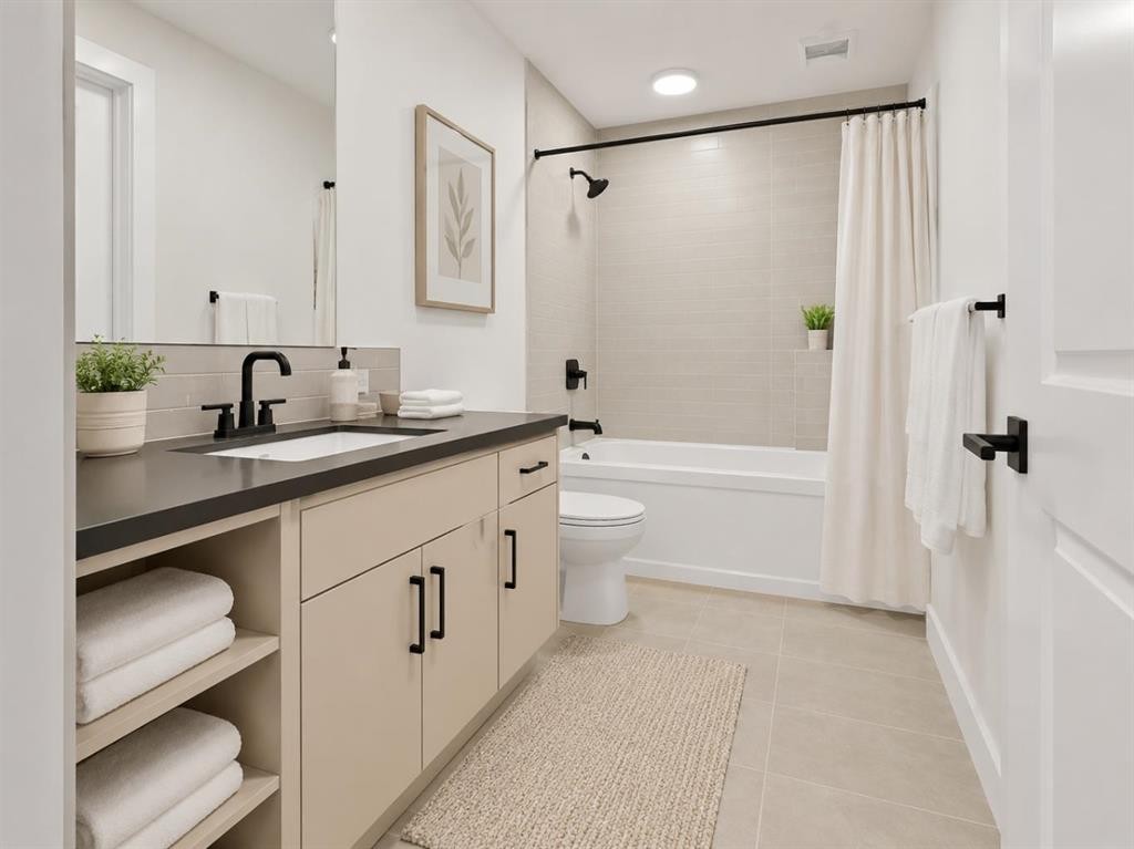 2354 7 Street Nw, Calgary, AB - Indoor Photo Showing Bathroom