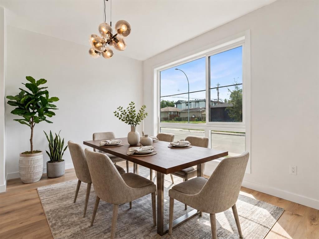 2354 7 Street Nw, Calgary, AB - Indoor Photo Showing Dining Room