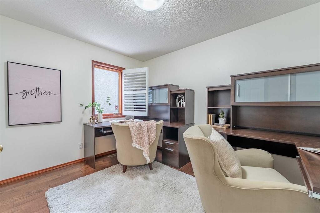 46 Mountain Park Drive Se, Calgary, AB - Indoor