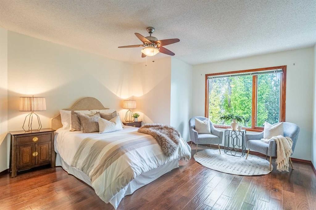 46 Mountain Park Drive Se, Calgary, AB - Indoor Photo Showing Bedroom
