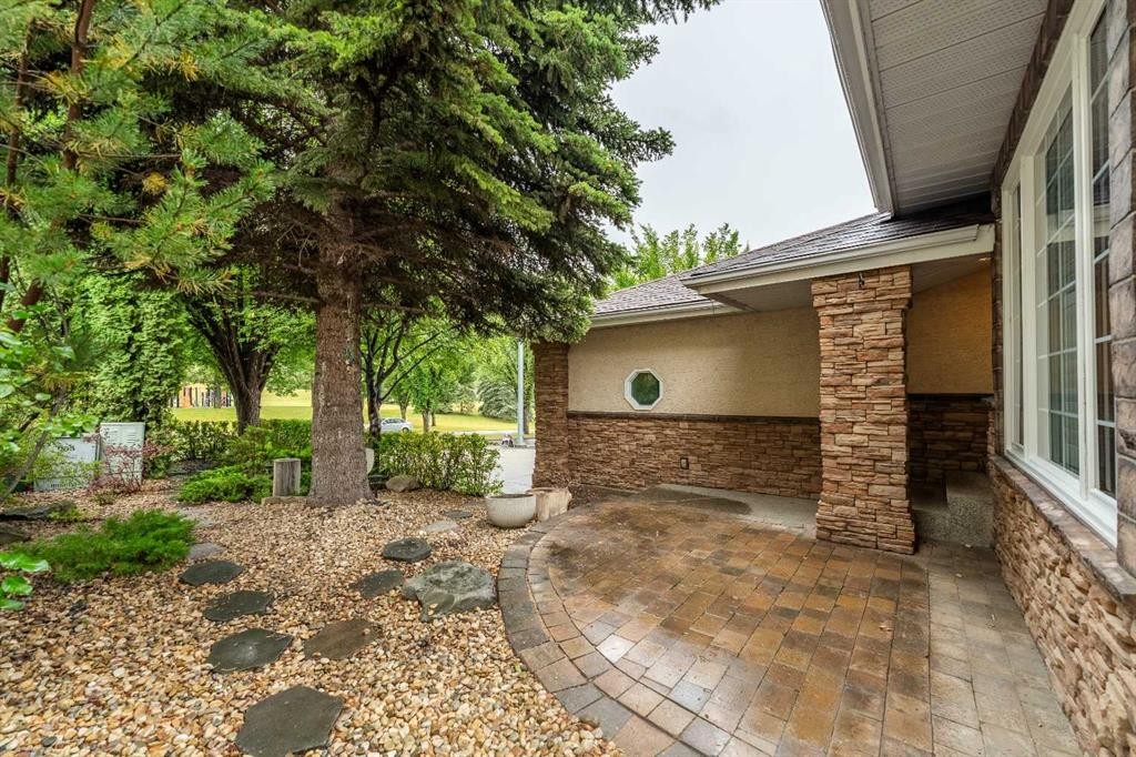46 Mountain Park Drive Se, Calgary, AB - Outdoor