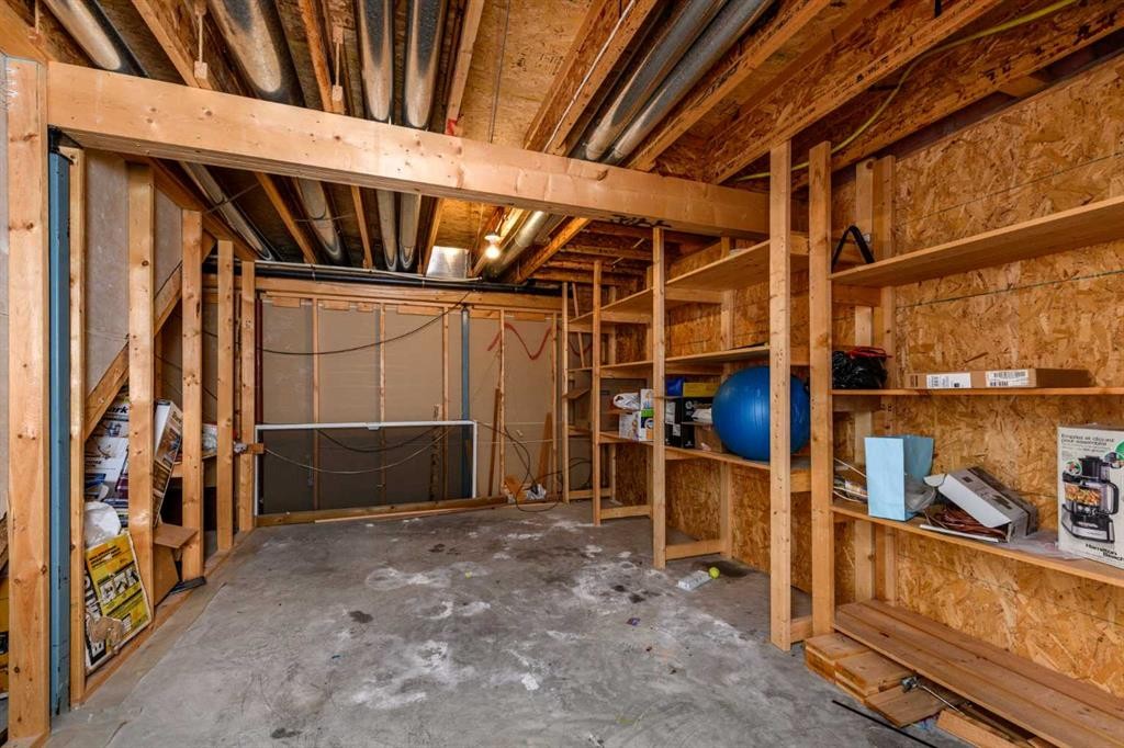 28 Coral Reef Link Ne, Calgary, AB - Indoor