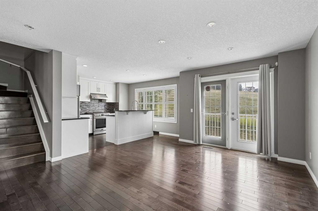 139 Hidden Creek Gardens Nw, Calgary, AB - Indoor