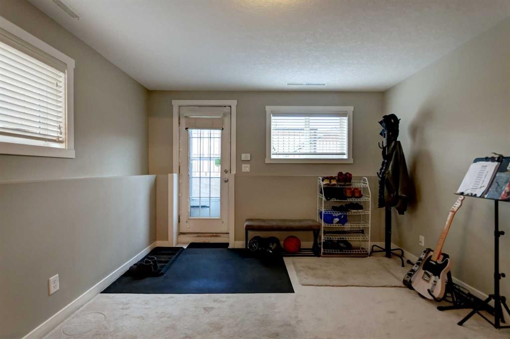 6 Elgin Meadows Road Se, Calgary, AB - Indoor Photo Showing Other Room