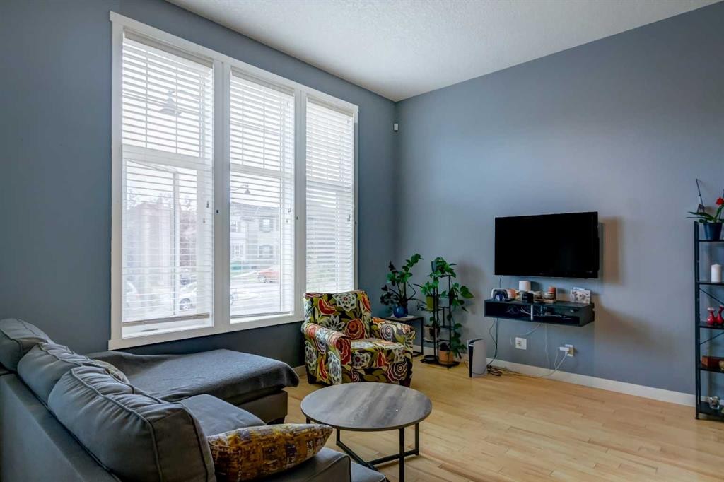 6 Elgin Meadows Road Se, Calgary, AB - Indoor