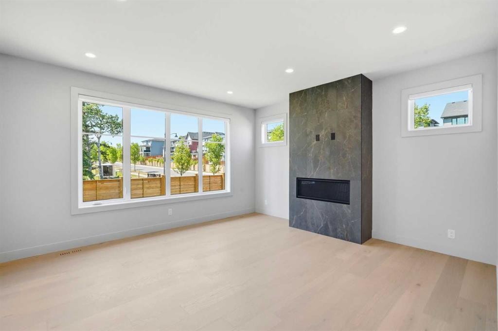 3 Mystic Ridge Way Sw, Calgary, AB - Indoor With Fireplace
