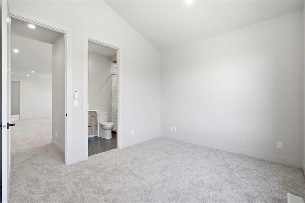 3 Mystic Ridge Way Sw, Calgary, AB - Indoor Photo Showing Other Room