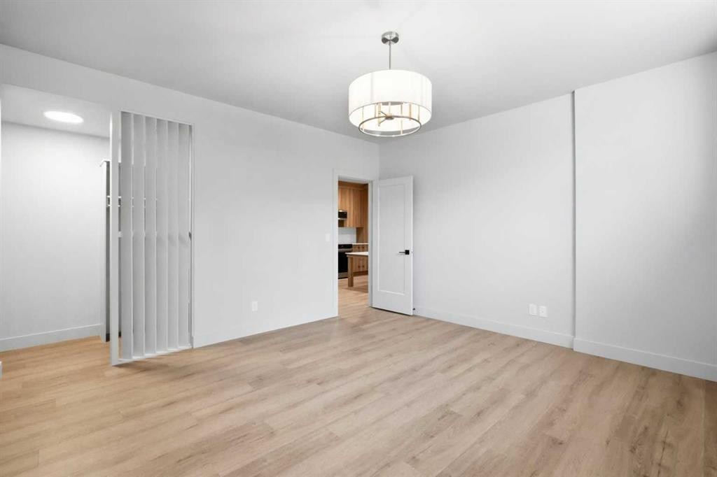 3 Mystic Ridge Way Sw, Calgary, AB - Indoor Photo Showing Other Room