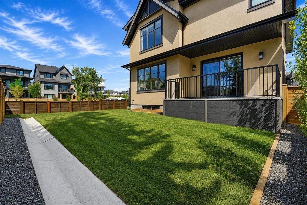 3 Mystic Ridge Way Sw, Calgary, AB - Outdoor
