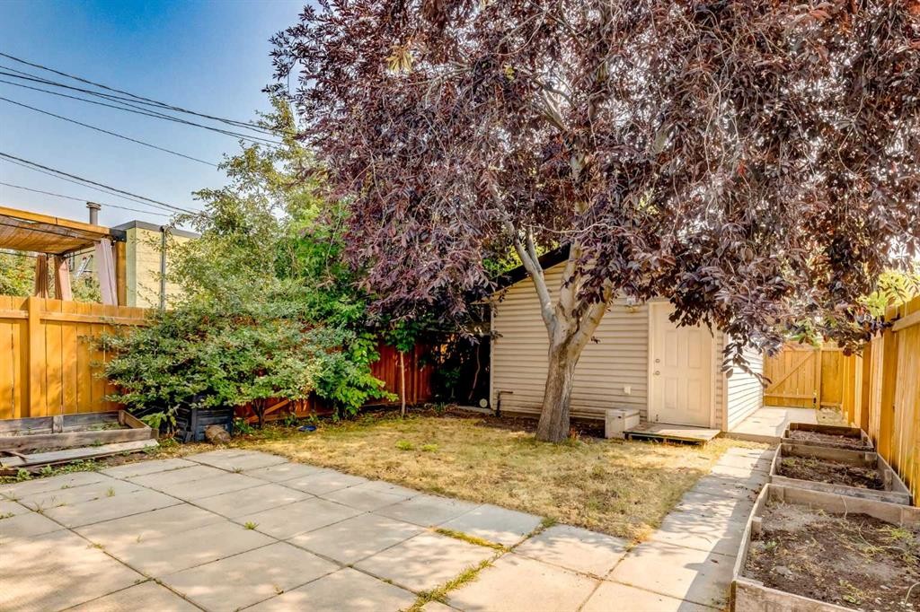 2234 15A Street Se, Calgary, AB - Outdoor