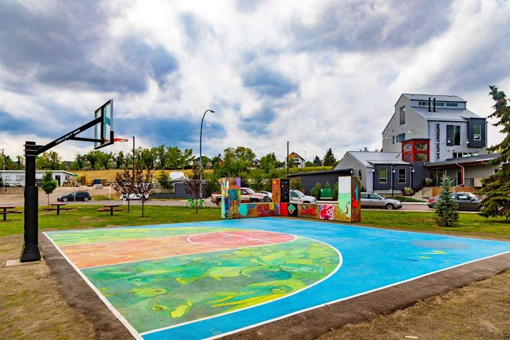 2234 15A Street Se, Calgary, AB - Outdoor