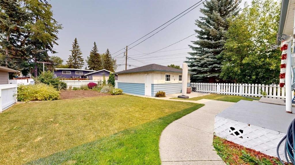 712 55 Avenue Sw, Calgary, AB